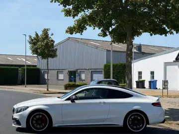 MERCEDES-BENZ C 63 Coupé AMG Pano