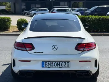 MERCEDES-BENZ C 63 Coupé AMG Pano