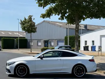 MERCEDES-BENZ C 63 Coupé AMG Pano