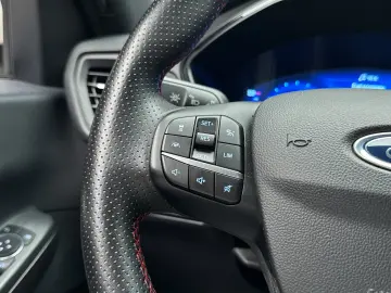 Ford Kuga ST Line