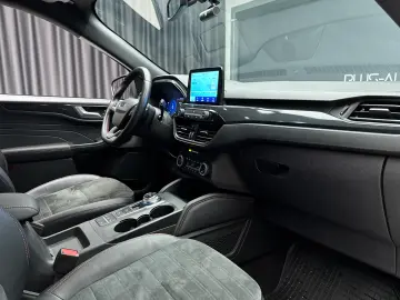 Ford Kuga ST Line