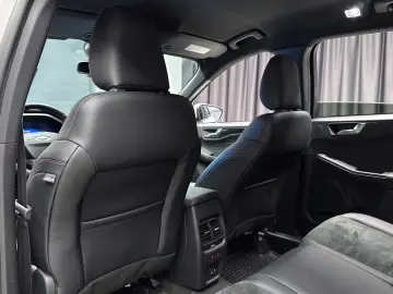 Ford Kuga ST Line
