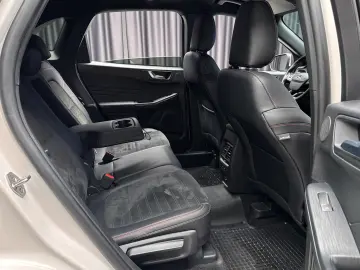 Ford Kuga ST Line