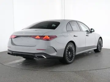 MERCEDES-BENZ E 450 d AMG Prem Night Super Pano Burm…
