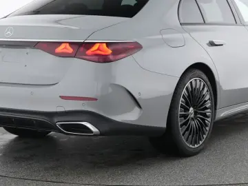 MERCEDES-BENZ E 450 d AMG Prem Night Super Pano Burm…