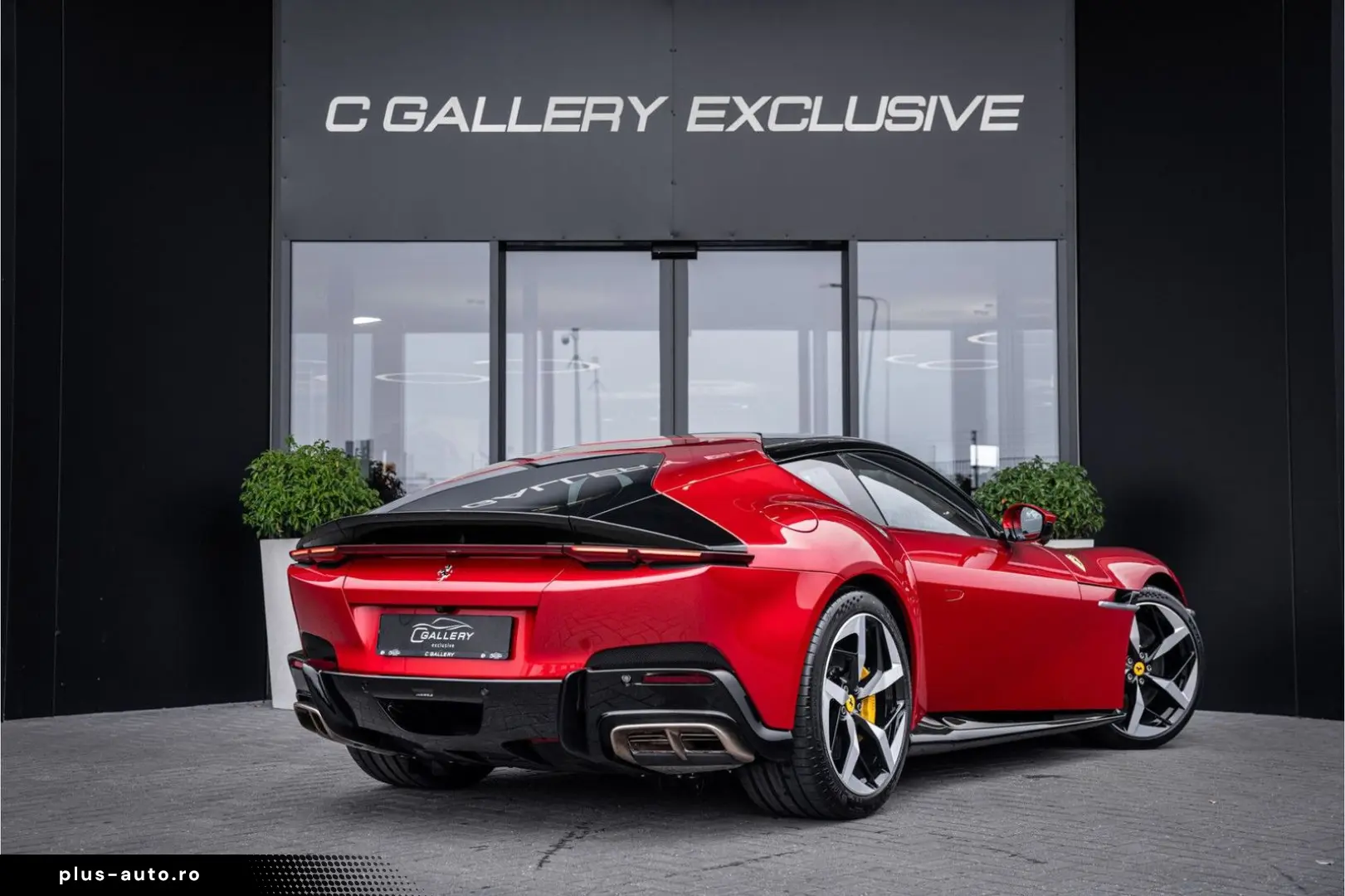 FERRARI 12 Cilindri 6.5 V12 - Rosso Imola   Lift   Carbo