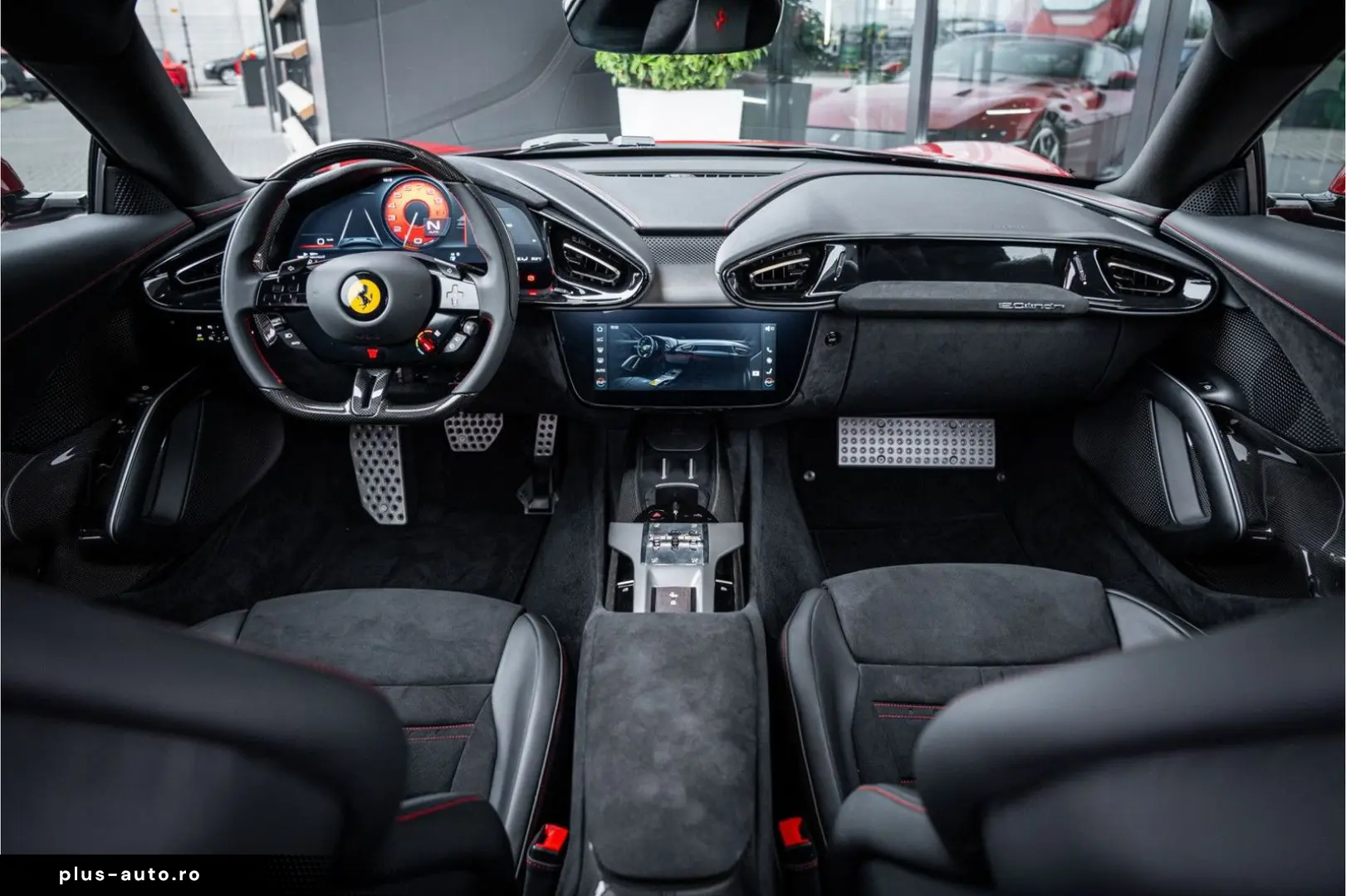 FERRARI 12 Cilindri 6.5 V12 - Rosso Imola   Lift   Carbo