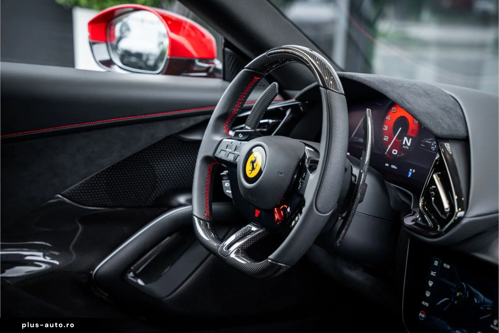 FERRARI 12 Cilindri 6.5 V12 - Rosso Imola   Lift   Carbo
