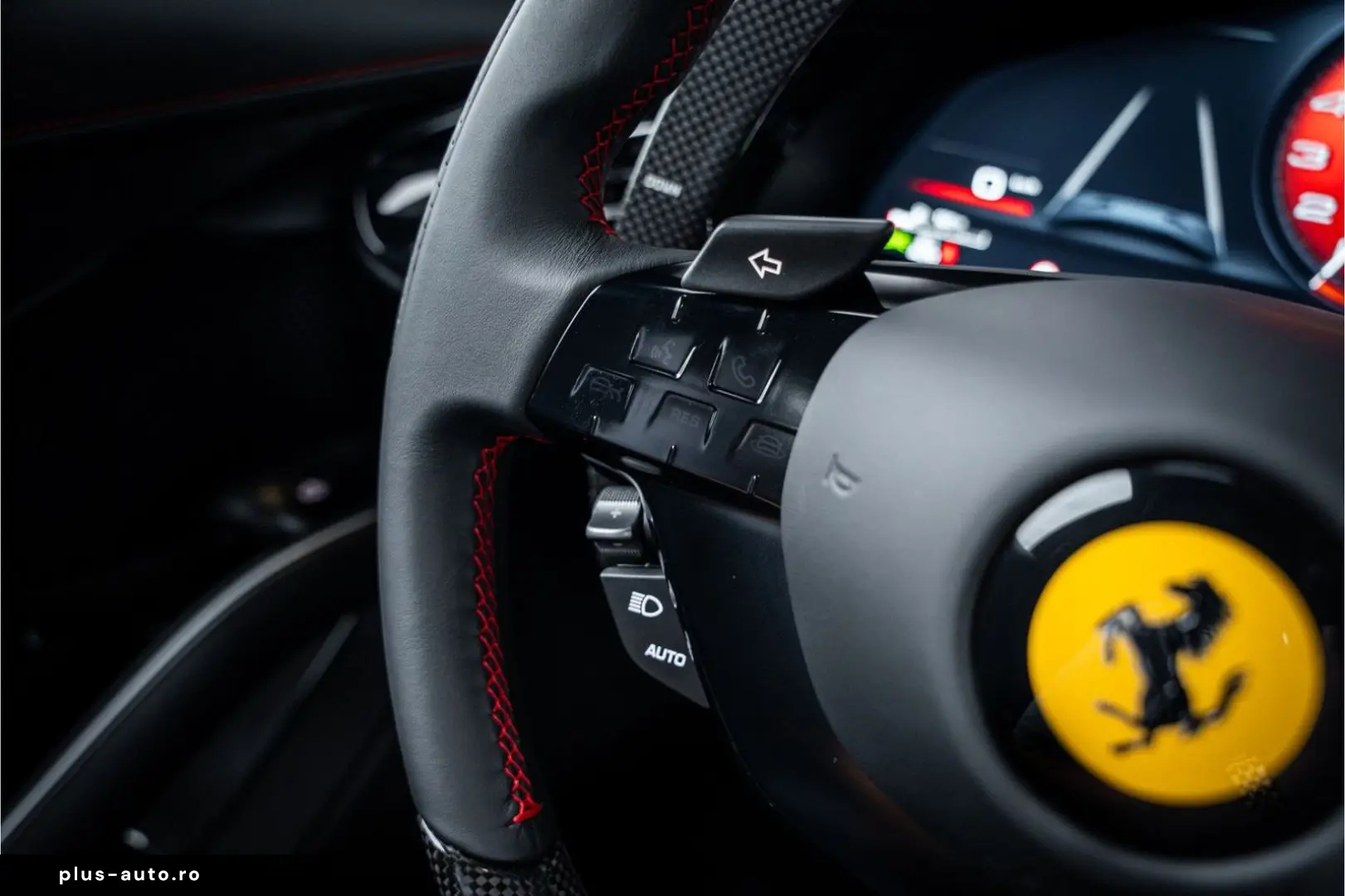 FERRARI 12 Cilindri 6.5 V12 - Rosso Imola   Lift   Carbo