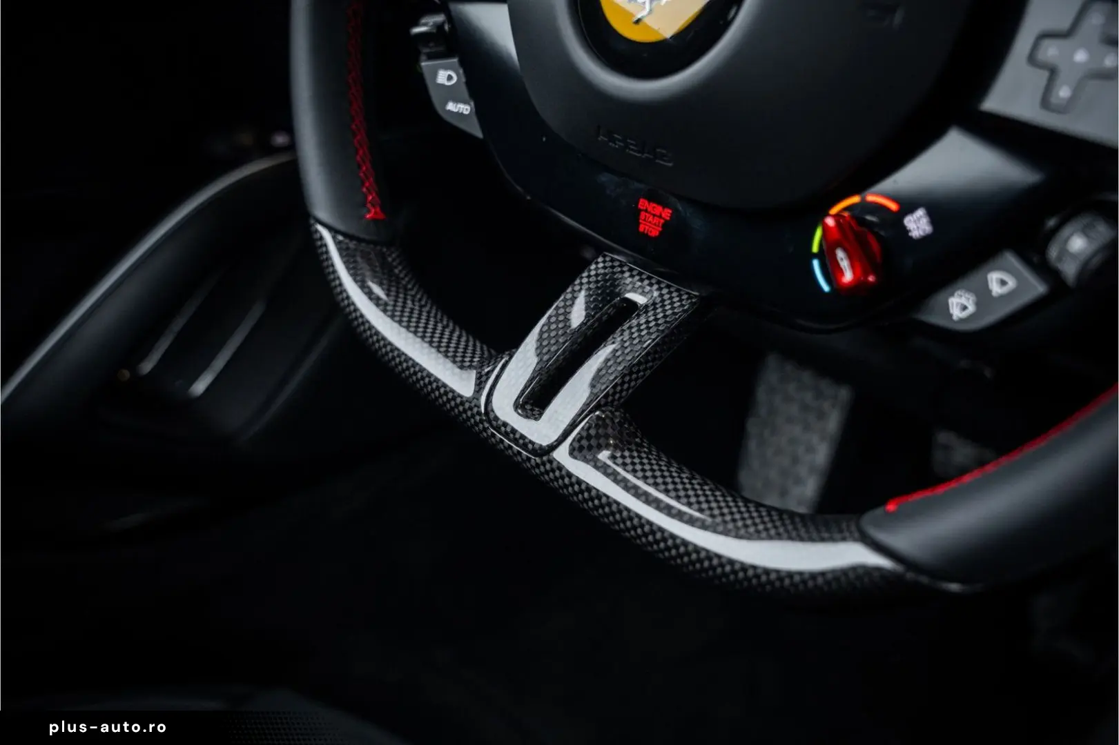 FERRARI 12 Cilindri 6.5 V12 - Rosso Imola   Lift   Carbo