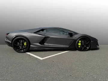 LAMBORGHINI Revuelto Grigio Keres MY26 Matt PPF  Full Carbon