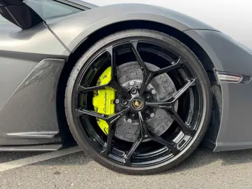 LAMBORGHINI Revuelto Grigio Keres MY26 Matt PPF  Full Carbon