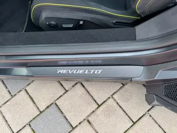 LAMBORGHINI Revuelto Grigio Keres MY26 Matt PPF  Full Carbon