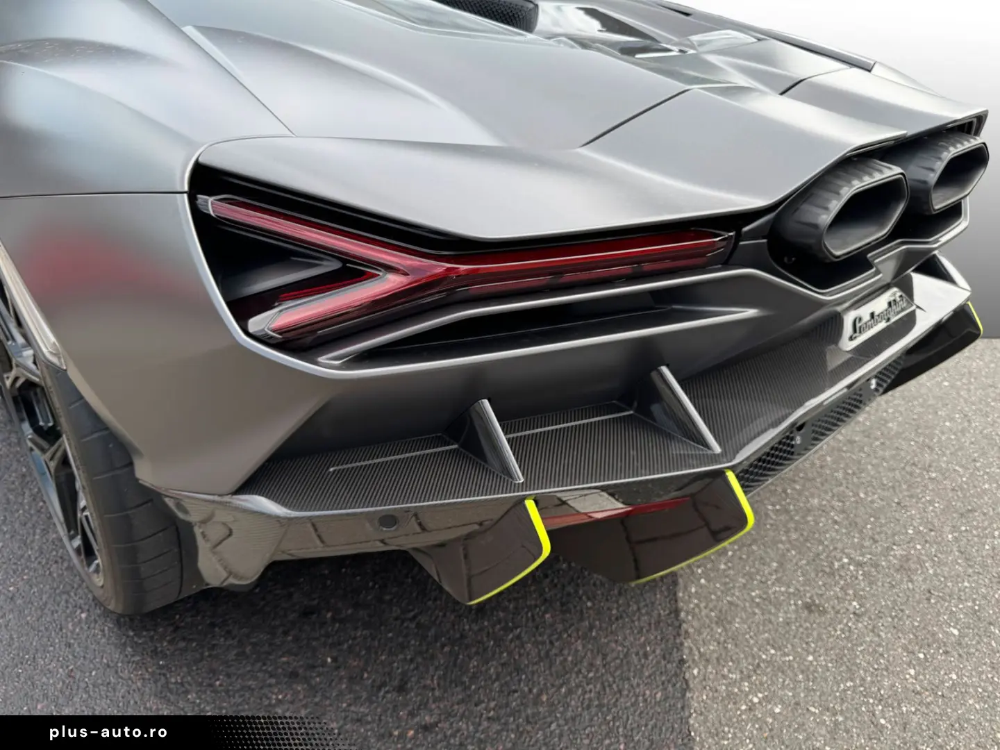 LAMBORGHINI Revuelto Grigio Keres MY26 Matt PPF  Full Carbon