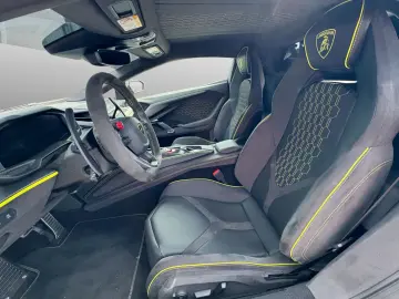 LAMBORGHINI Revuelto Grigio Keres MY26 Matt PPF  Full Carbon
