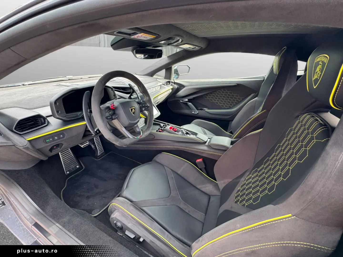 LAMBORGHINI Revuelto Grigio Keres MY26 Matt PPF  Full Carbon