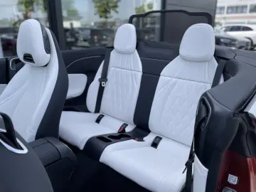 Mercedes Benz CLE 450 4M AMG Burmester 3D