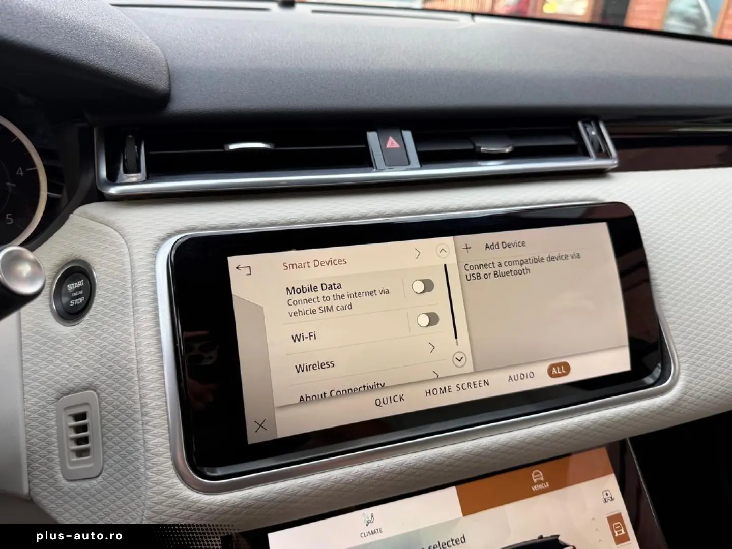 Land-Rover Range-Rover-Velar