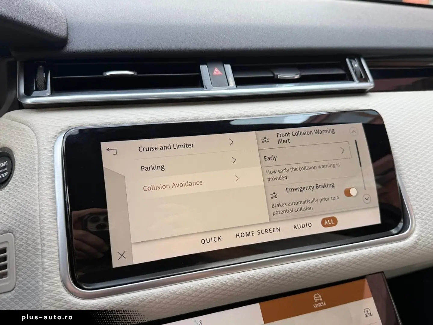 Land-Rover Range-Rover-Velar