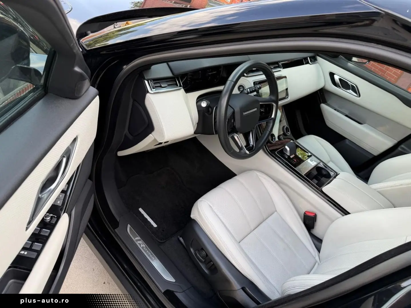 Land-Rover Range-Rover-Velar