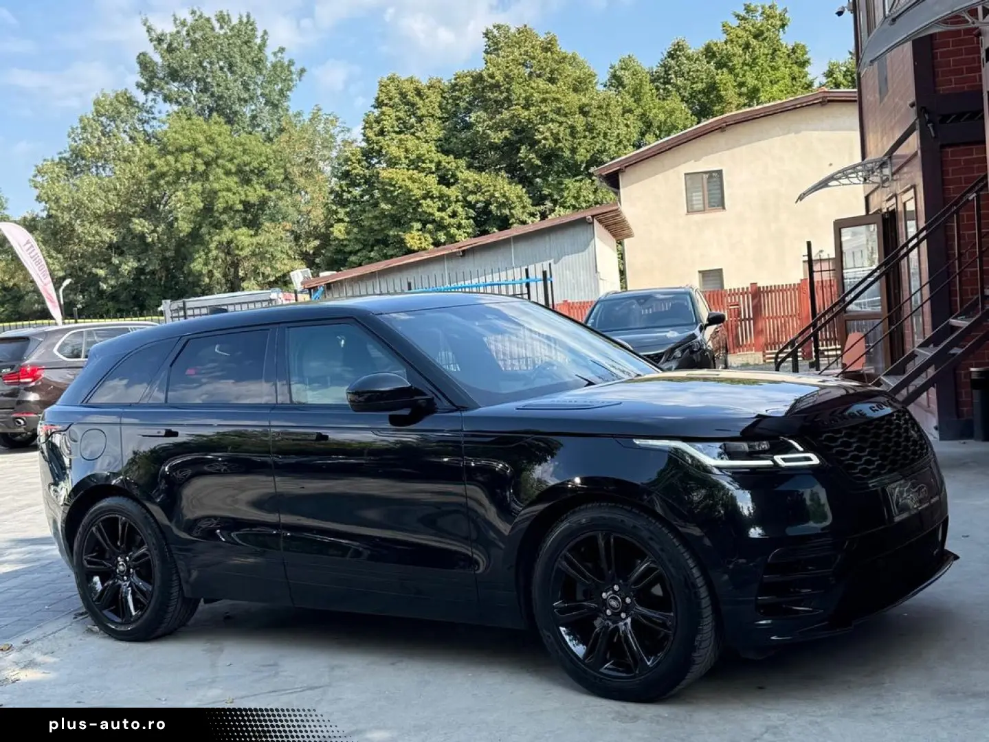 Land-Rover Range-Rover-Velar