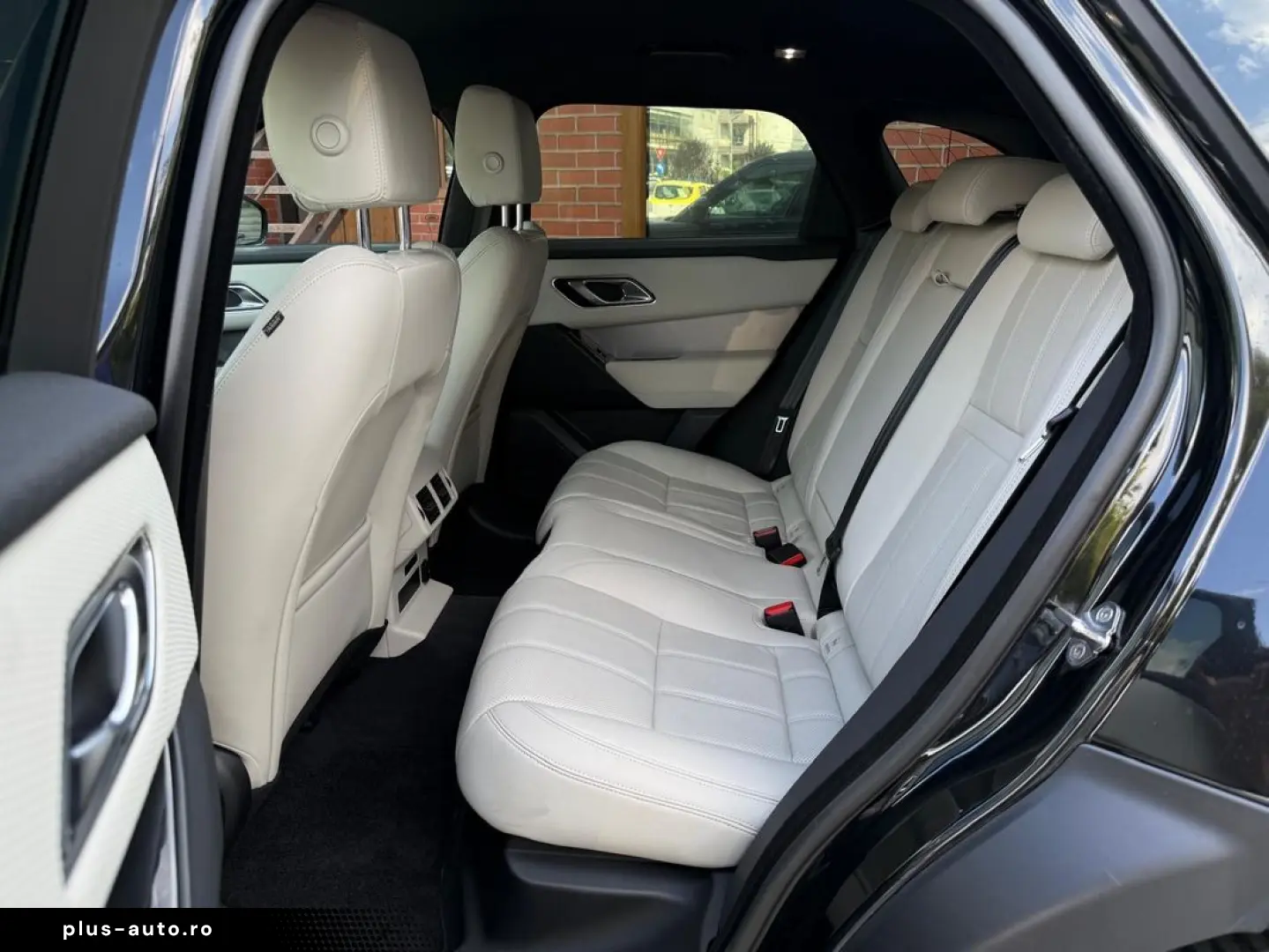 Land-Rover Range-Rover-Velar
