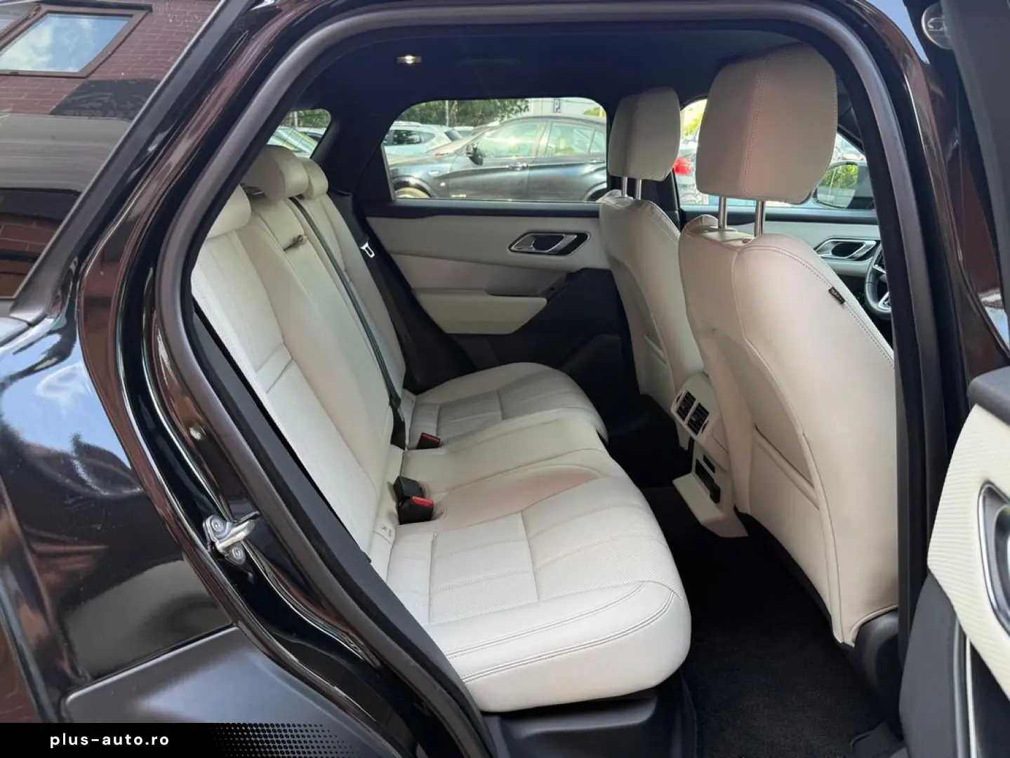 Land-Rover Range-Rover-Velar