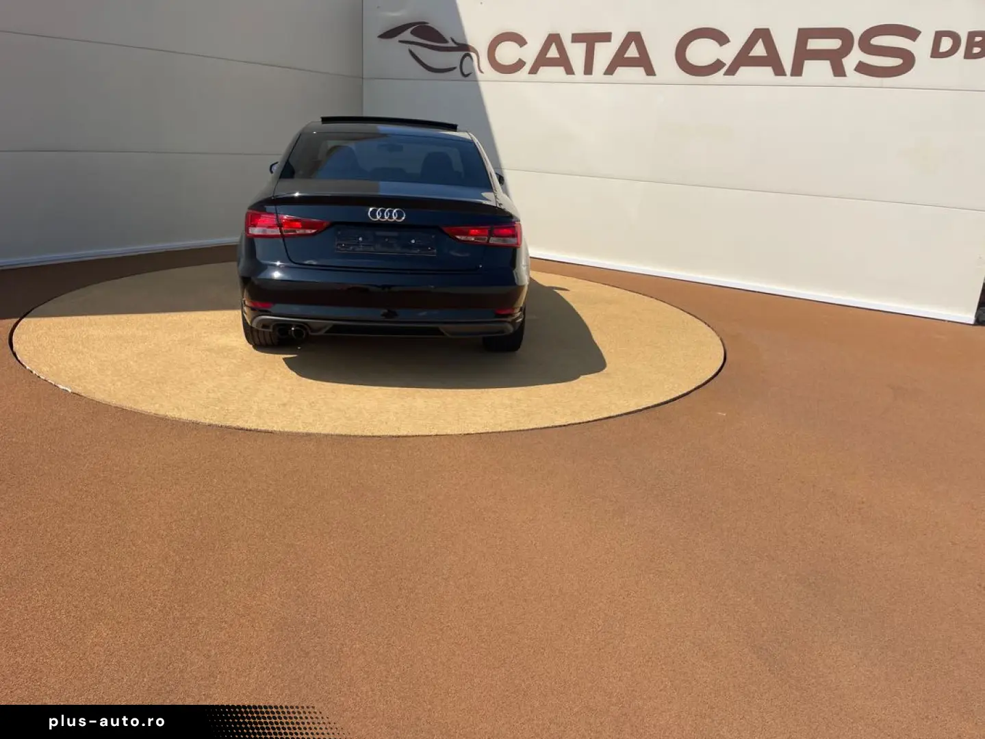 Audi A3  2.0TDI  150CP  BI-Xenon  Panoramic  Scaune încălzit