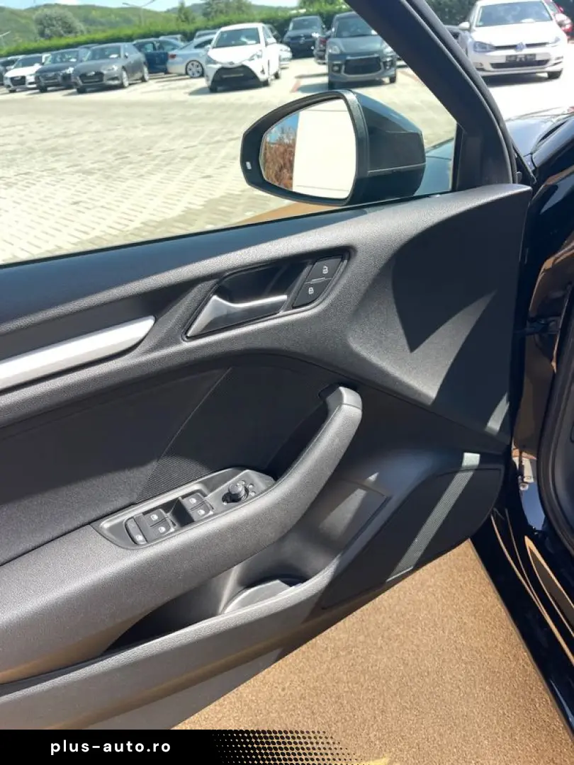 Audi A3  2.0TDI  150CP  BI-Xenon  Panoramic  Scaune încălzit