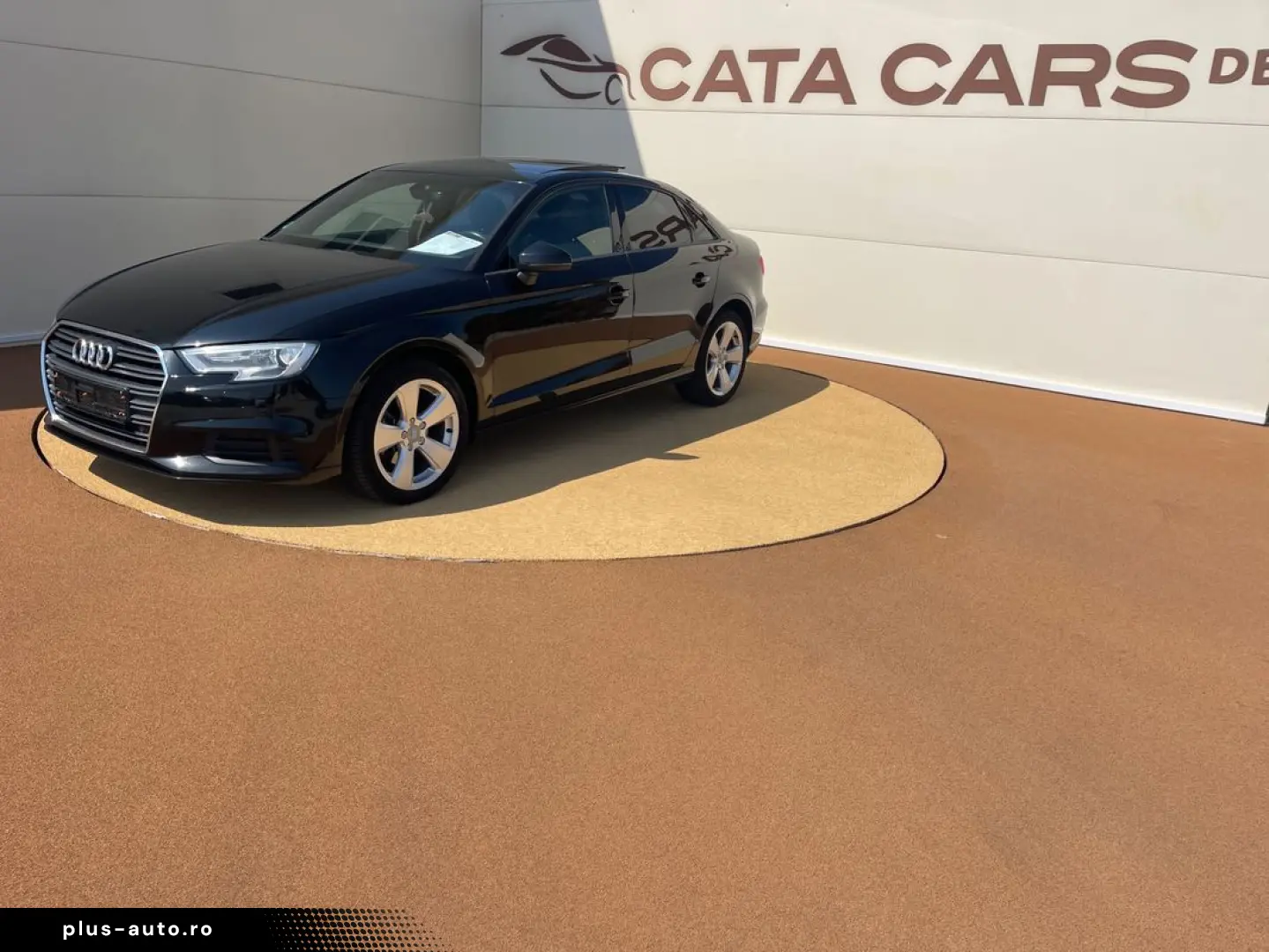 Audi A3  2.0TDI  150CP  BI-Xenon  Panoramic  Scaune încălzit