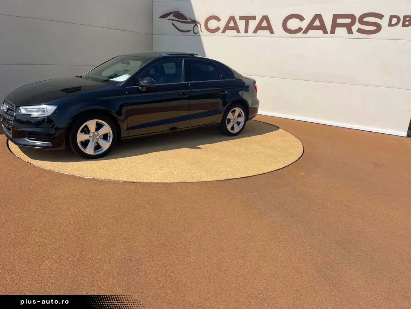 Audi A3  2.0TDI  150CP  BI-Xenon  Panoramic  Scaune încălzit