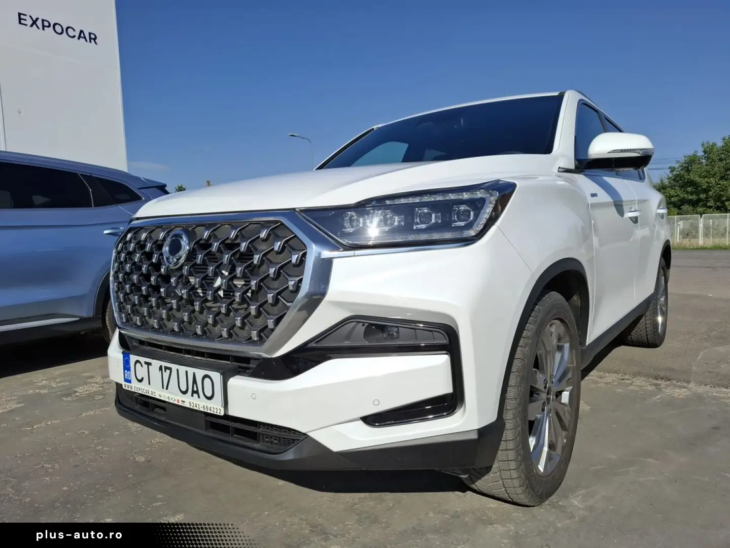 Kg-Mobility Rexton
