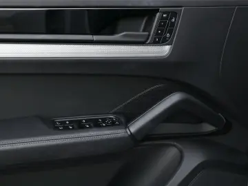 PORSCHE Cayenne E-Hybrid InnoDrive Head-Up soft close  Bose