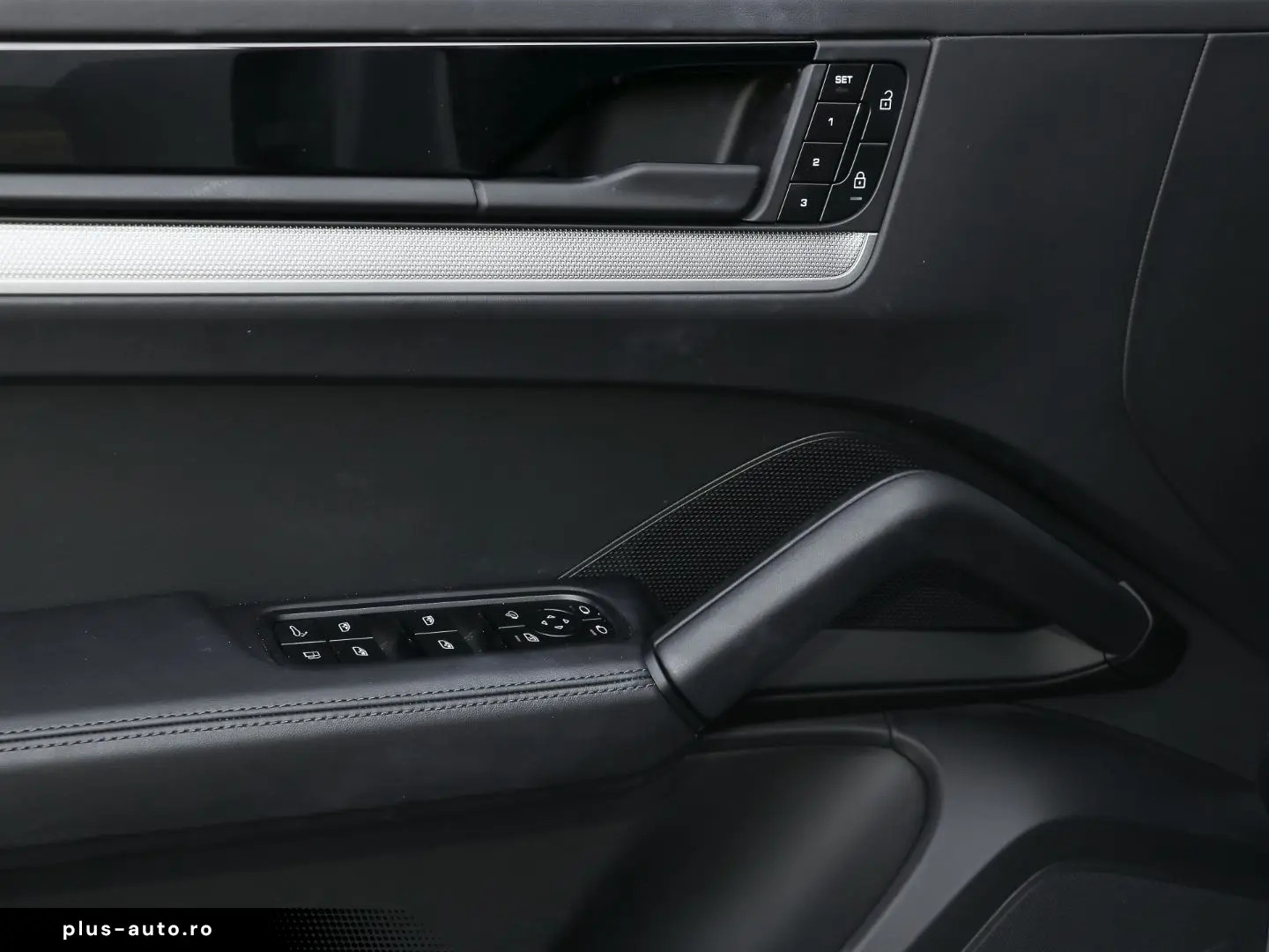 PORSCHE Cayenne E-Hybrid InnoDrive Head-Up soft close  Bose
