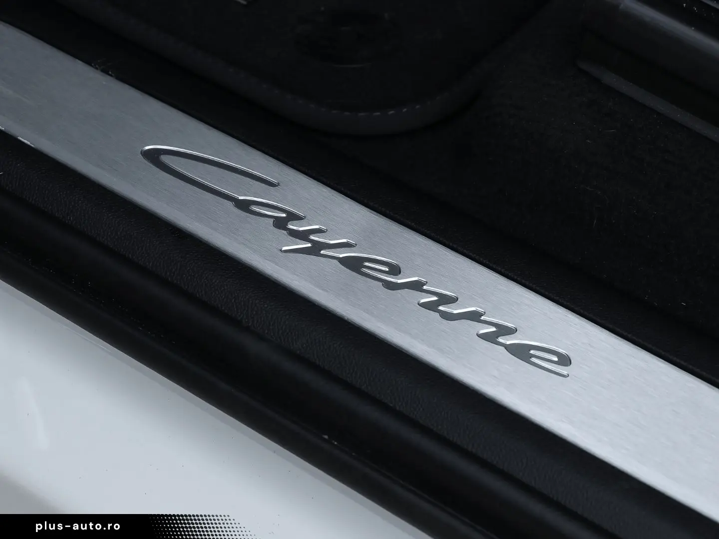 PORSCHE Cayenne E-Hybrid InnoDrive Sportabgas HUD BOSE