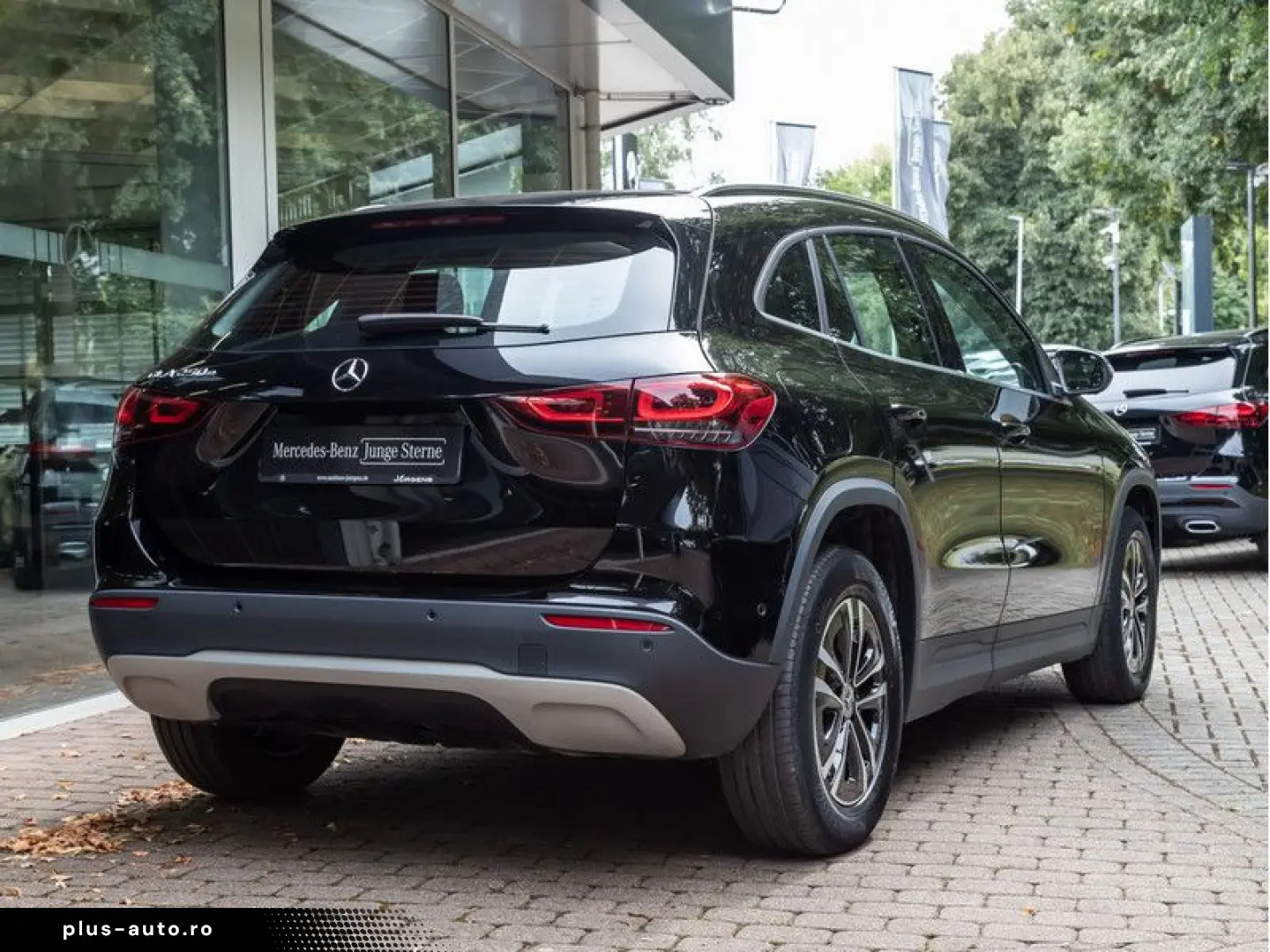 MERCEDES-BENZ GLA 250e
