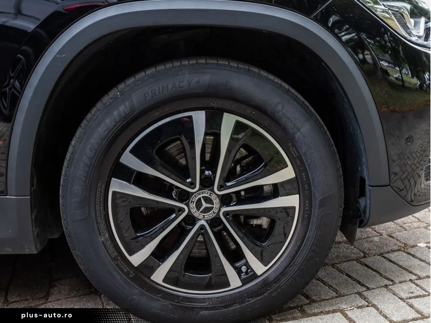 MERCEDES-BENZ GLA 250e