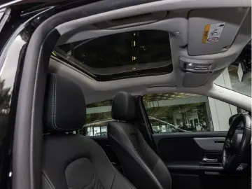 MERCEDES-BENZ GLA 250e