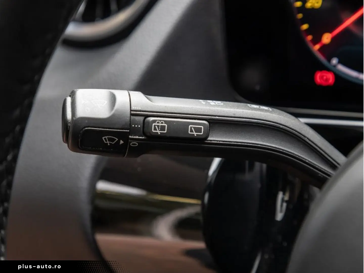 MERCEDES-BENZ GLA 250e