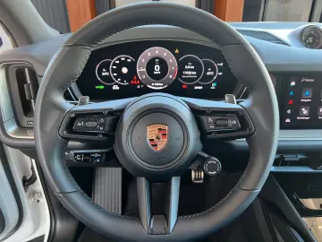 PORSCHE Cayenne S V8 OFFROAD Paket · Panor. · Standheiz.