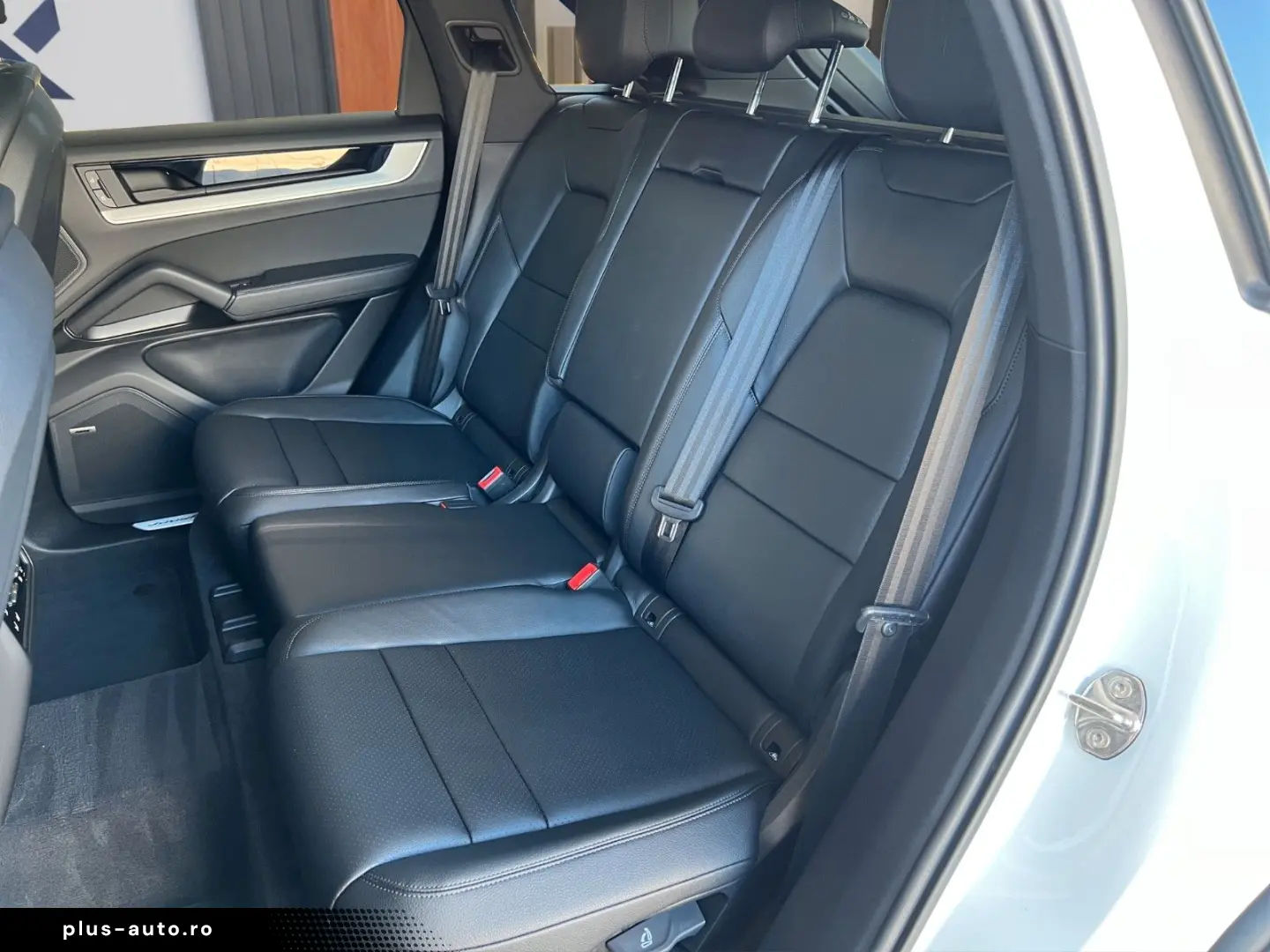 PORSCHE Cayenne S V8 OFFROAD Paket · Panor. · Standheiz.