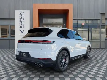 PORSCHE Cayenne S V8 OFFROAD Paket · Panor. · Standheiz.