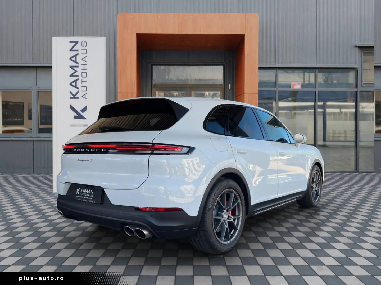 PORSCHE Cayenne S V8 OFFROAD Paket · Panor. · Standheiz.