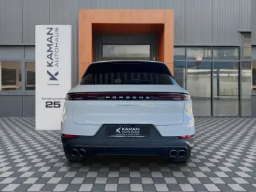 PORSCHE Cayenne S V8 OFFROAD Paket · Panor. · Standheiz.