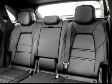 Porsche Cayenne Black Edition 21