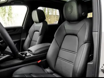 Porsche Cayenne Black Edition 21