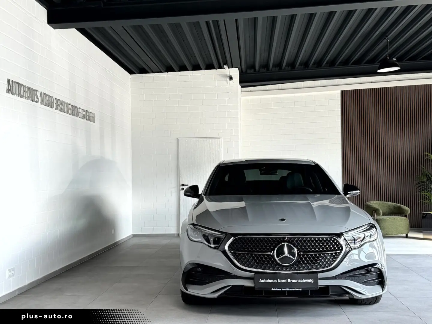 MERCEDES-BENZ E 300 e AMG  Superscreen 4DBurmester Night
