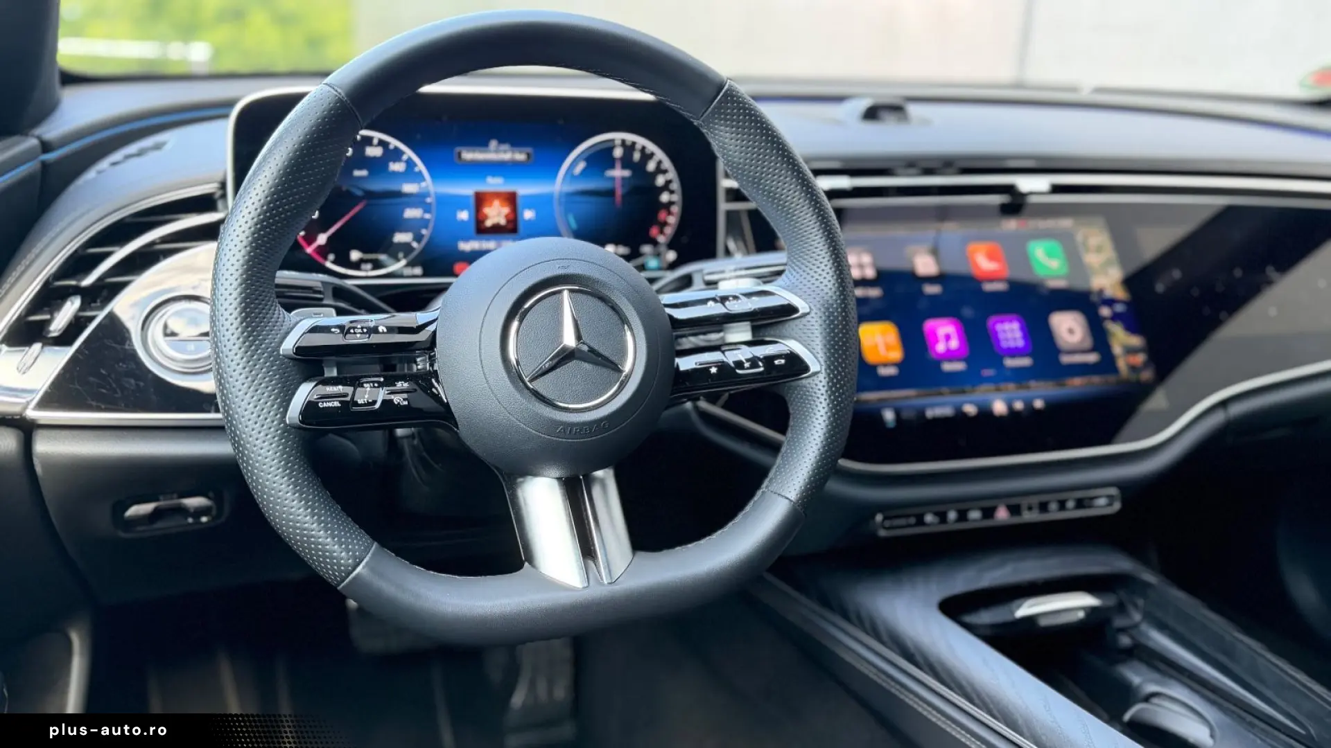 MERCEDES-BENZ E 300 de AMG Premium Superscreen Night Burm