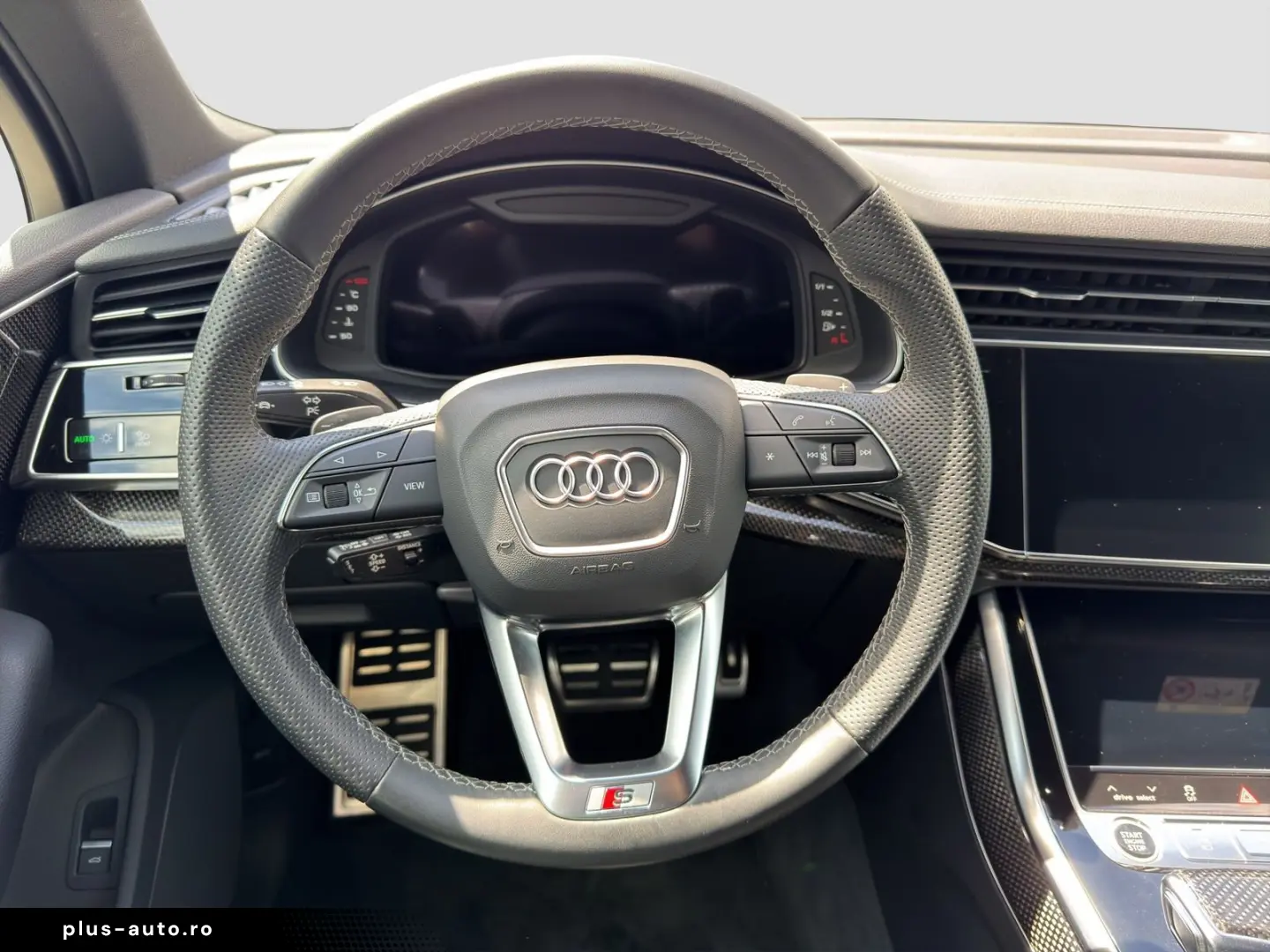 AUDI Q7 S line sport 50 TDI compeition  MATRIX StaHzg