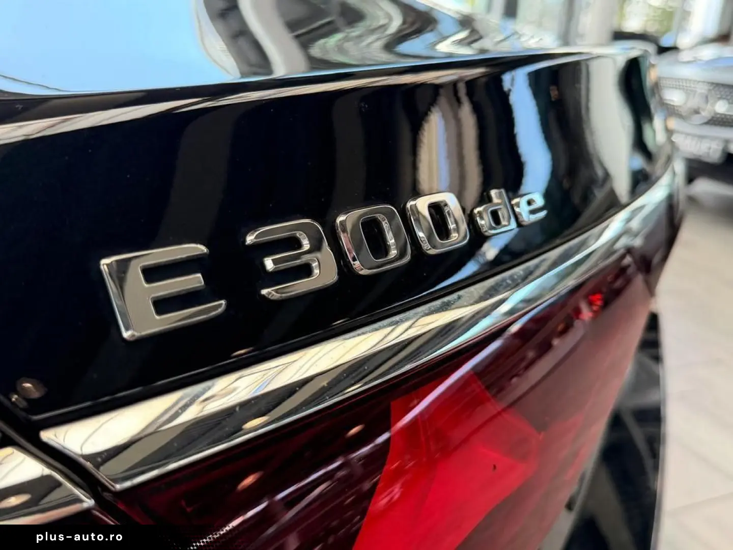 MERCEDES-BENZ E 300 de Limousine EQ Hybrid Technologie AMG